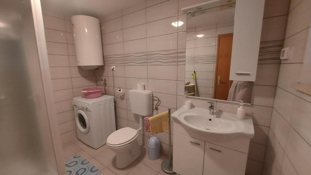 Holiday House Letizia Premantura Bagian luar foto