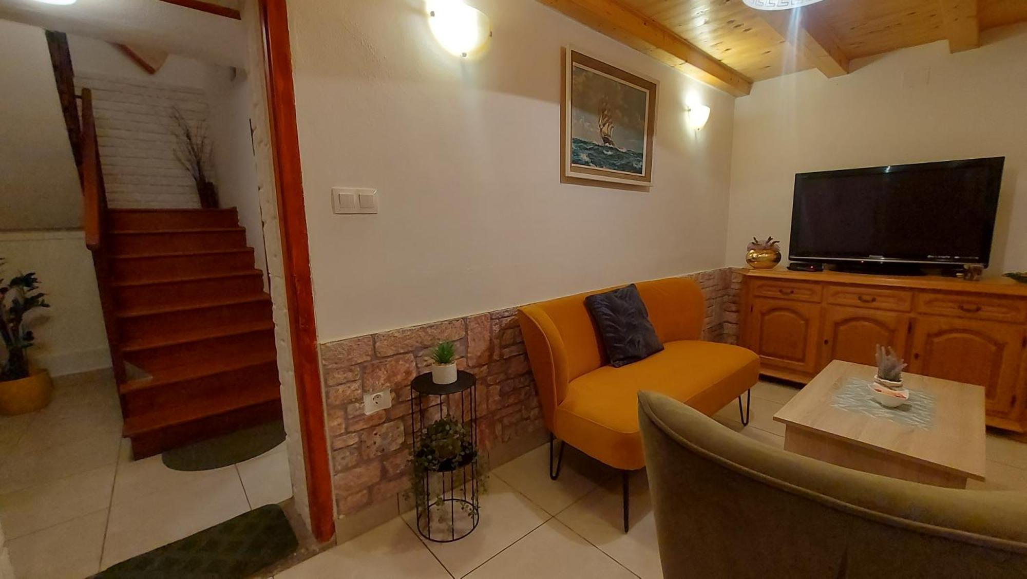 Holiday House Letizia Premantura Bagian luar foto